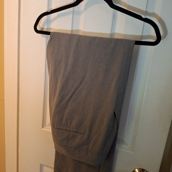 TAHARI two-piece pantsuit - Picture 5 of 7